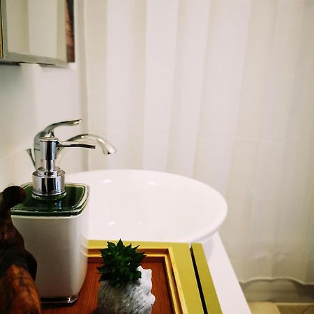 Plush 2 Bedroom Unit 5Min Downtown Off Wellington Montreal Ngoại thất bức ảnh
